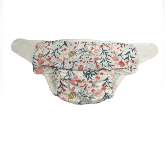 2 NEW Pampers Hybrid Reusable Girls Diaper Cover - Picture 3 of 5